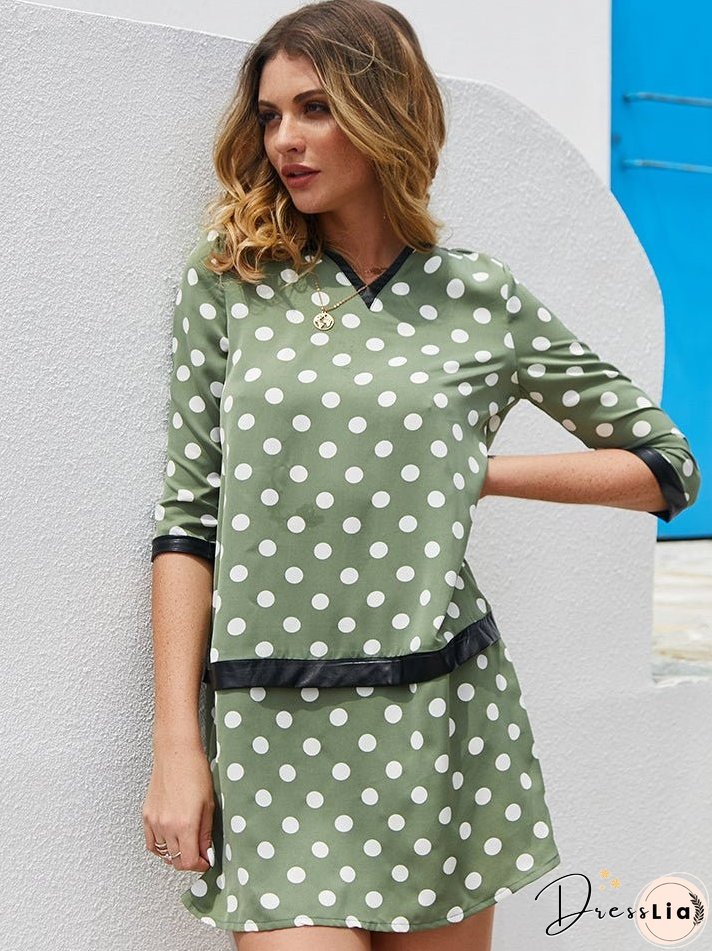 Round spotted pattern long dress