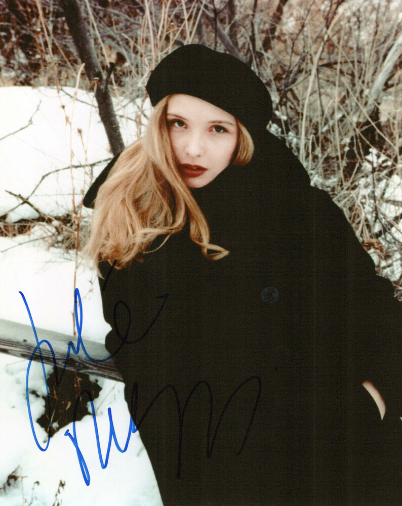 Julie Delpy glamour shot autographed Photo Poster painting signed 8x10 #3