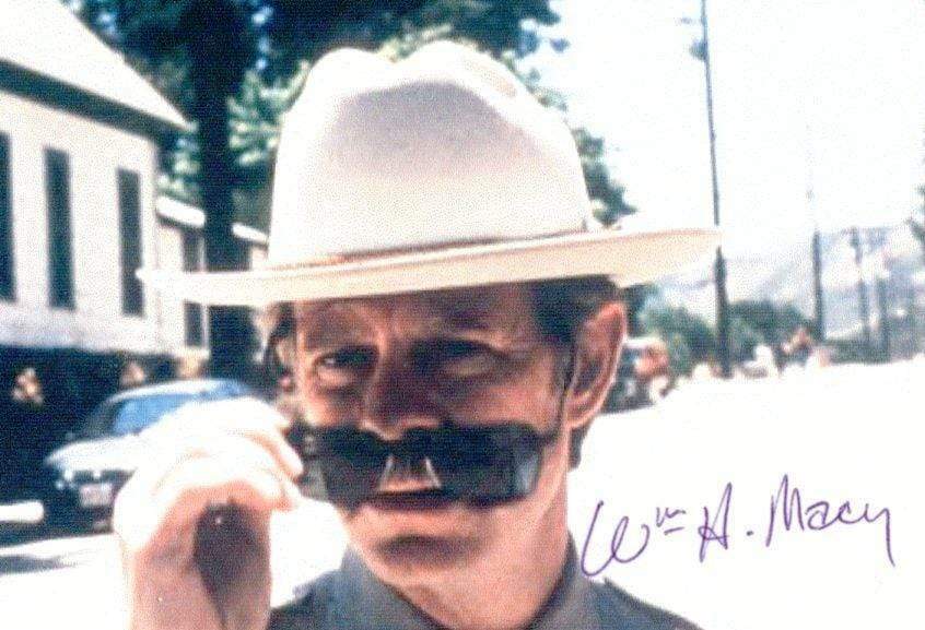 ACTOR William H. Macy autograph, In-Person signed Photo Poster painting