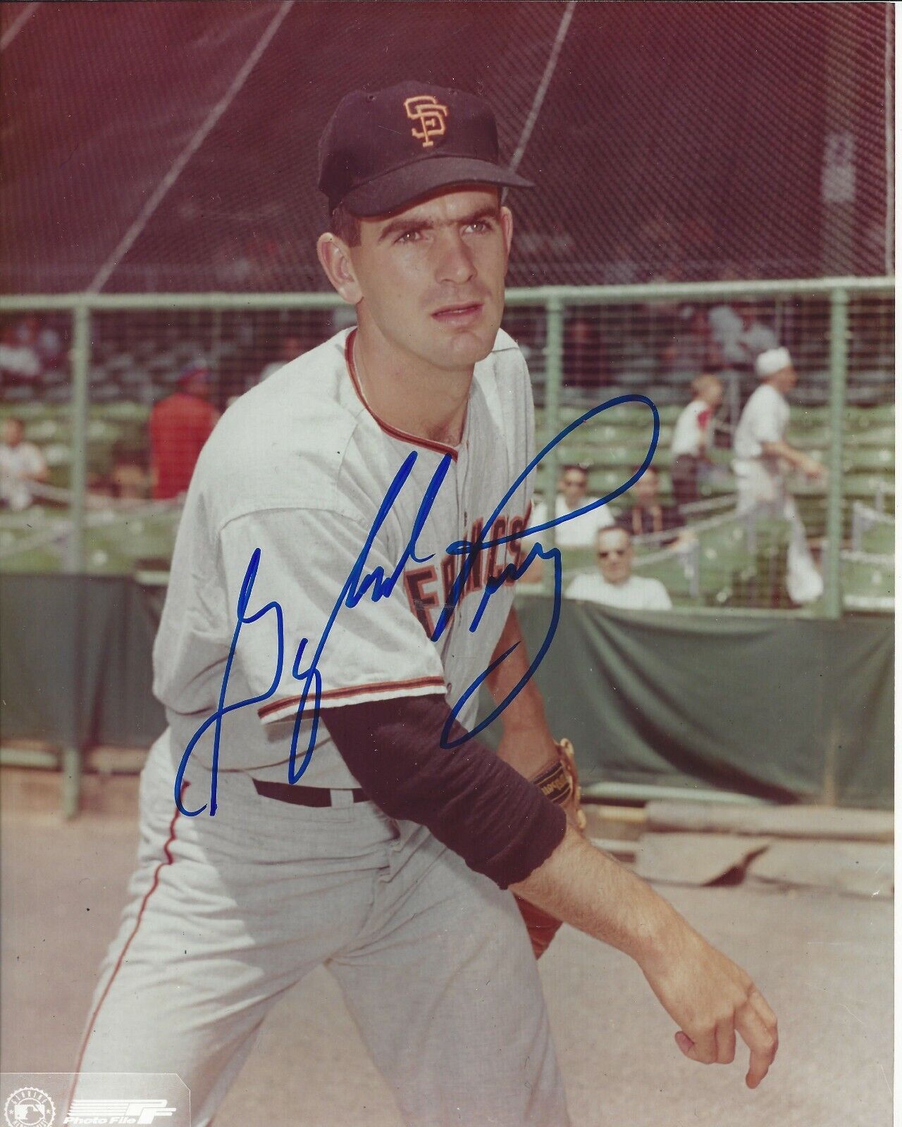 Gaylord Perry Autographed 8x10 San Francisco Giants HOFA811