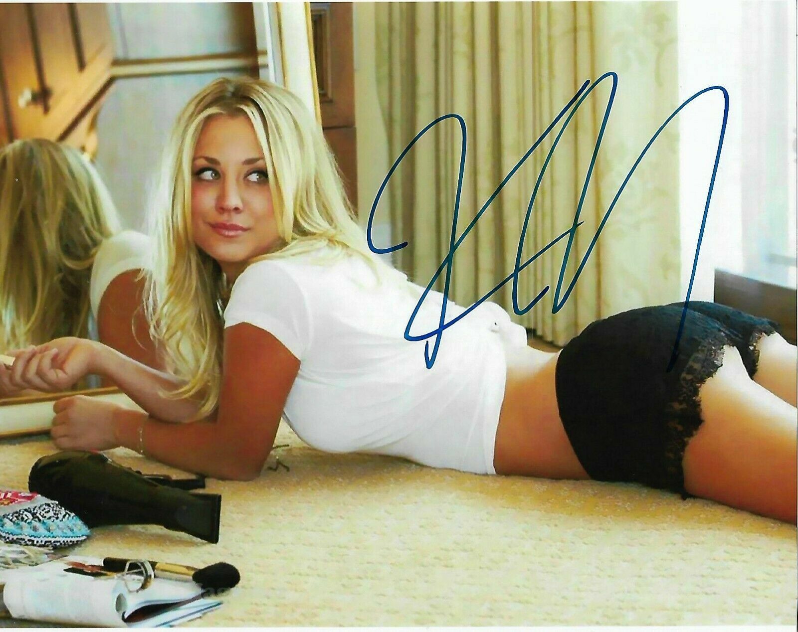 Kaley Cuoco Autographed Signed 8x10 Photo Poster painting ( Big Bang Theory ) REPRINT ,