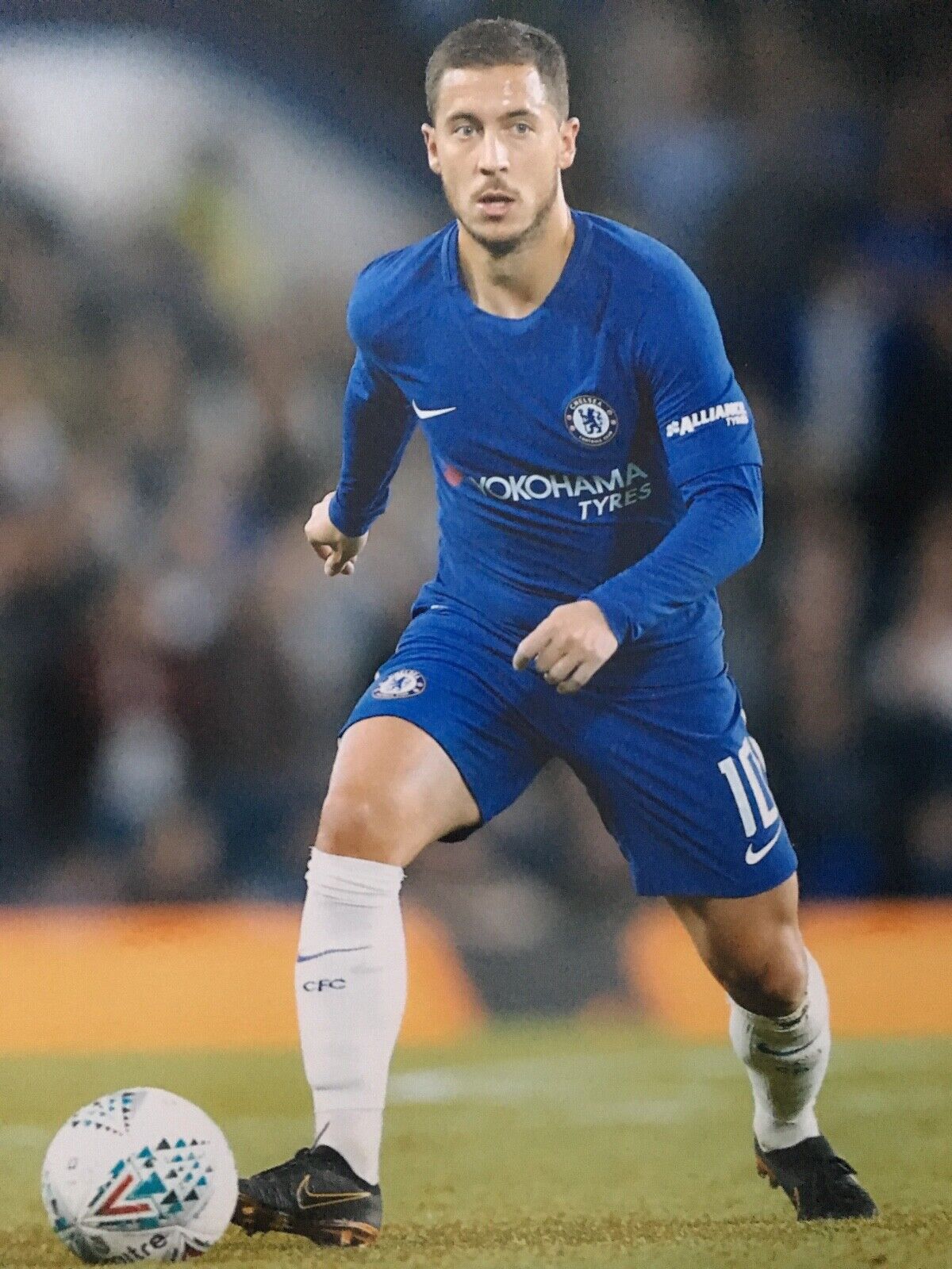 EDEN HAZARD - FORMER CHELSEA FOOTBALLER - EXCELLENT UNSIGNED Photo Poster paintingGRAPH