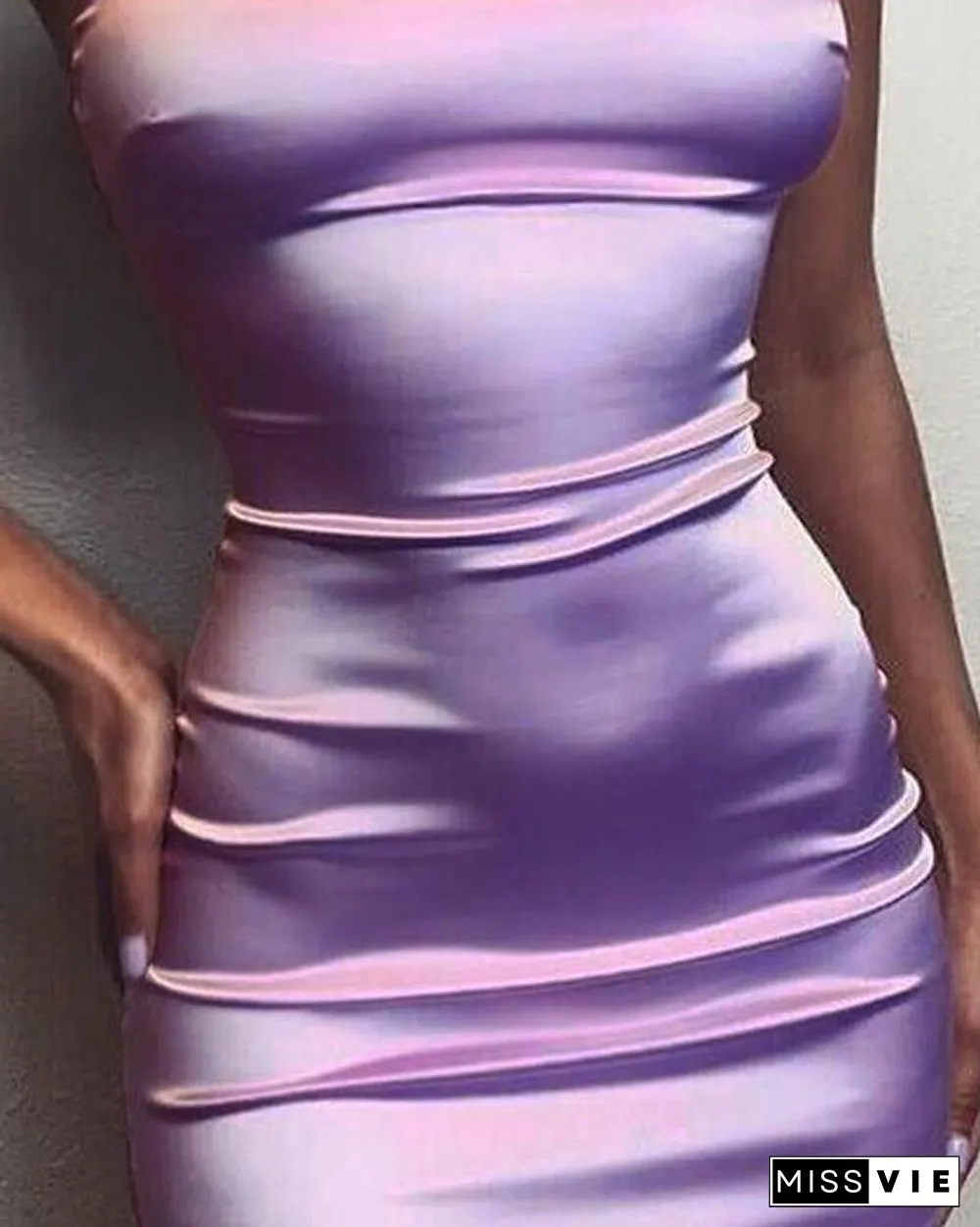 Spagheintti Strap U-neck Slimmg Satin Dress