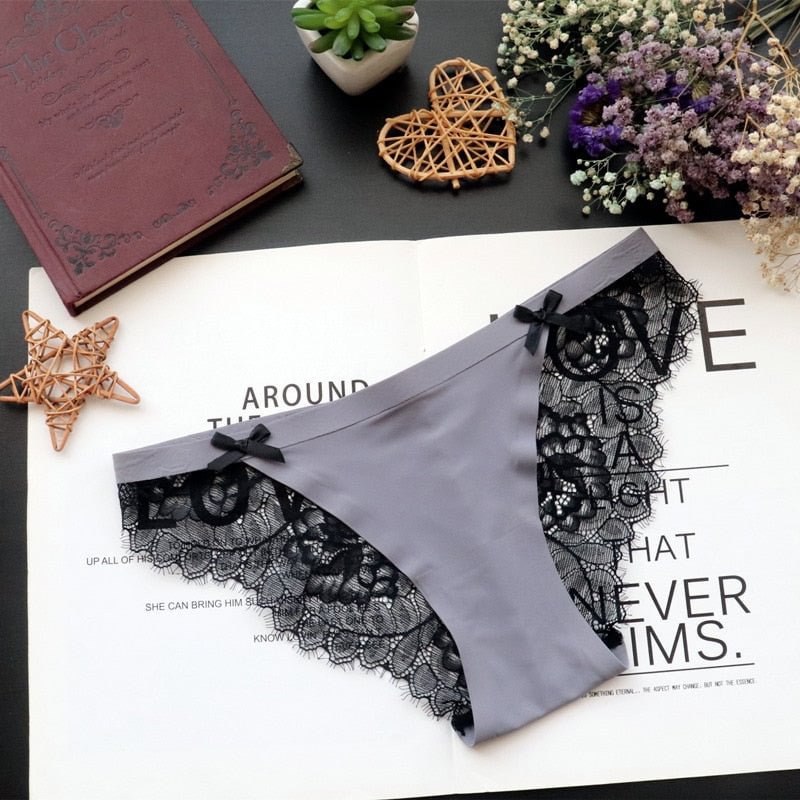New Women's Underwear Sexy Lace Panties Fashion Comfort Invisible Briefs Low Waist Seamless Underpants Female Sexy Lingerie