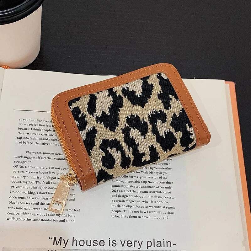 էѧӧܧ Women's wallet made of leather purses Passport cover book wallet Retro leopard print houndstooth winter 2021Fashion