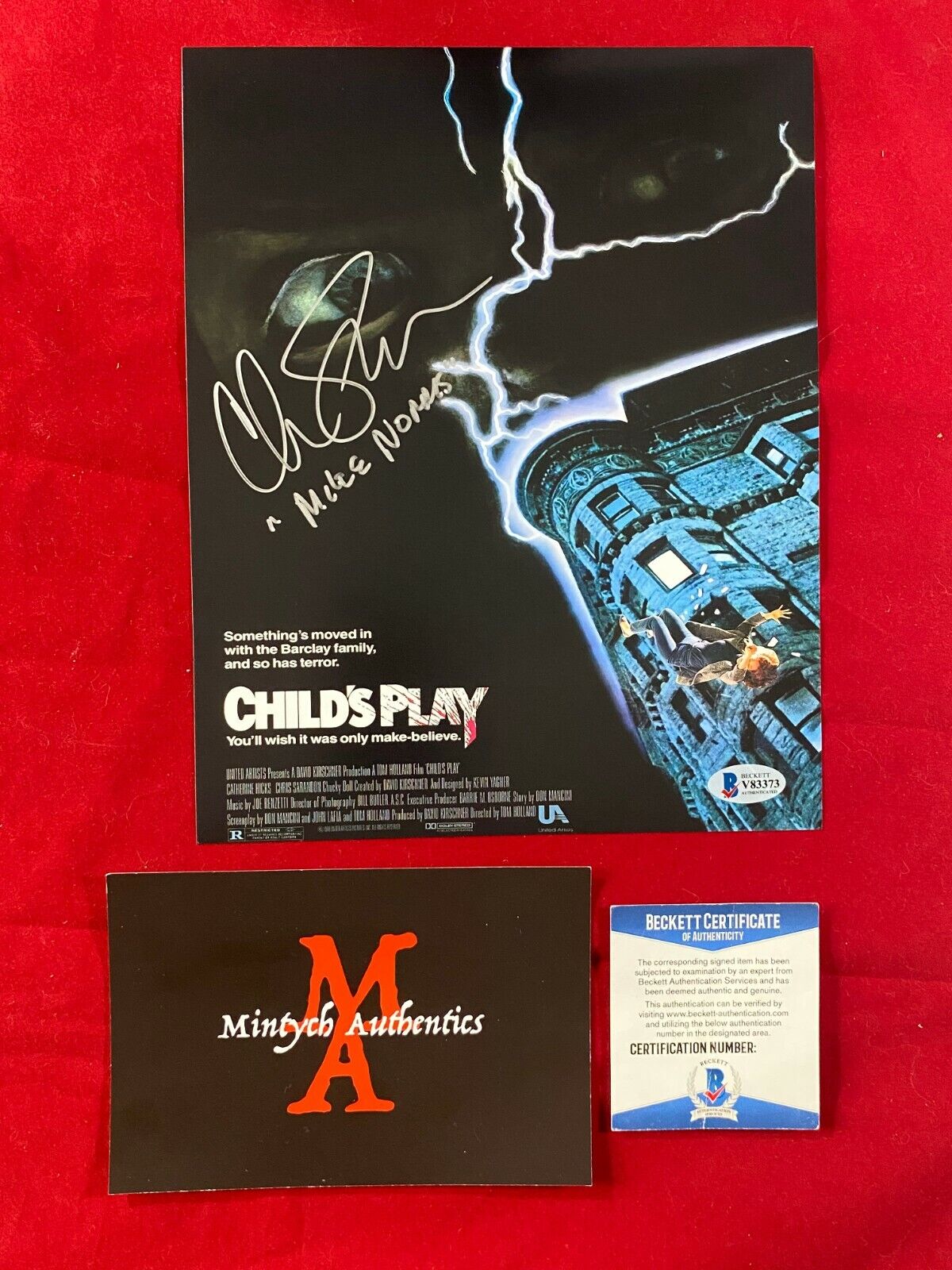 CHRIS SARANDON SIGNED 8x10 Photo Poster painting! CHILD'S PLAY! MIKE NORRIS! BECKETT! HORROR!