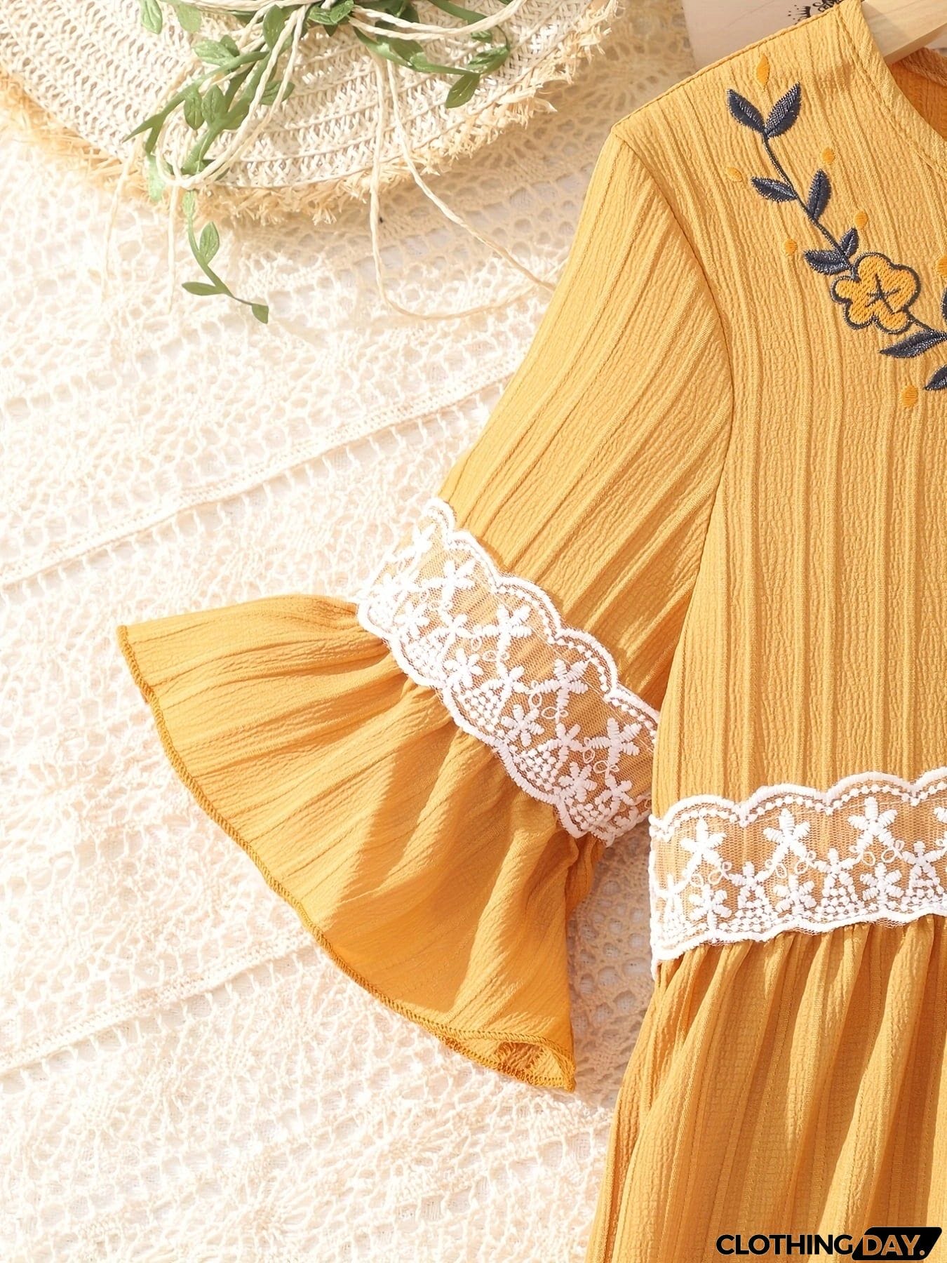 Lace Waistband Embroidery Round Neck Flounce Sleeve Dress