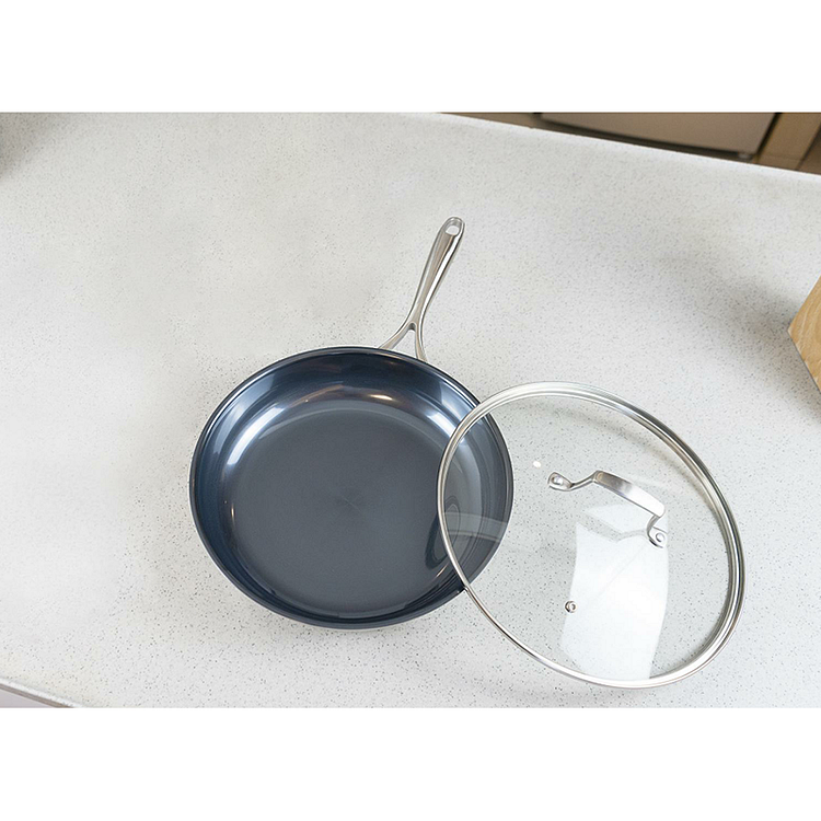 Pure Titanium Frying pan with wooden handle Amazing Lightweight