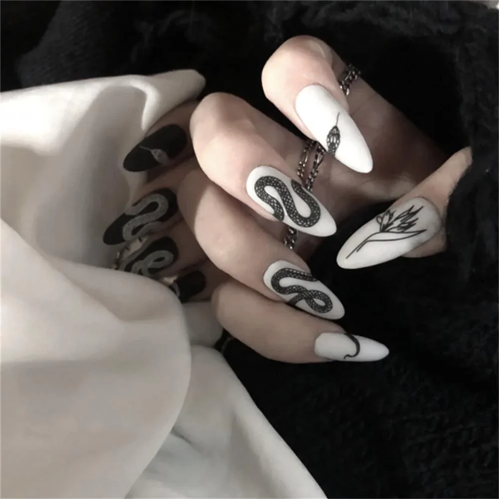 24Pcs Long Stiletto Fake Nails Punk Snake Pattern Black White Matte False Nails Artificial Full Nail Tips DIY Manicure Tools