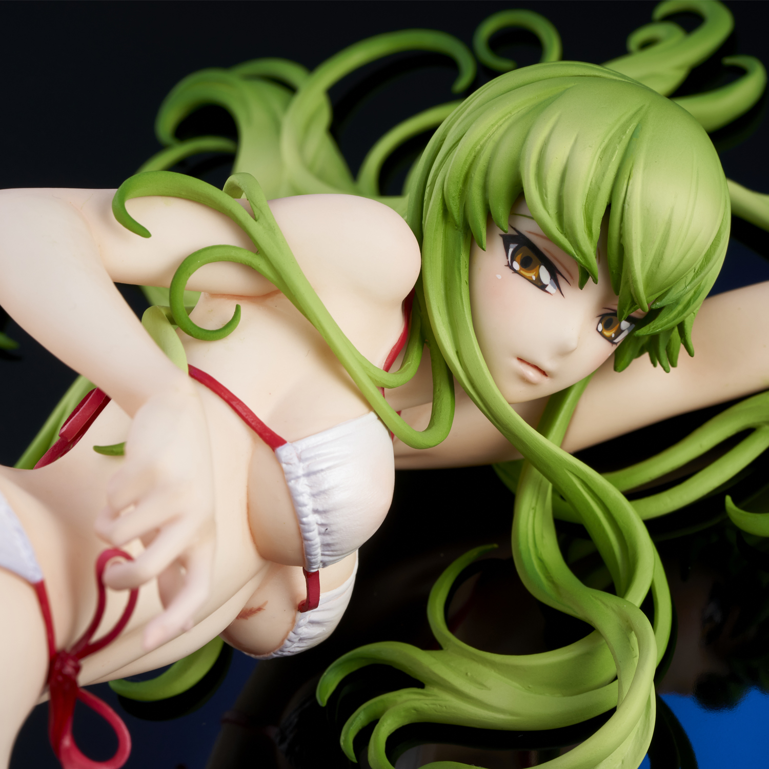 PRE-ORDER CODE GEASS Lelouch of the Rebellion C.C. Swimsuit Ver. (4589642714910 ) Statue(GK) (Adult 18+)