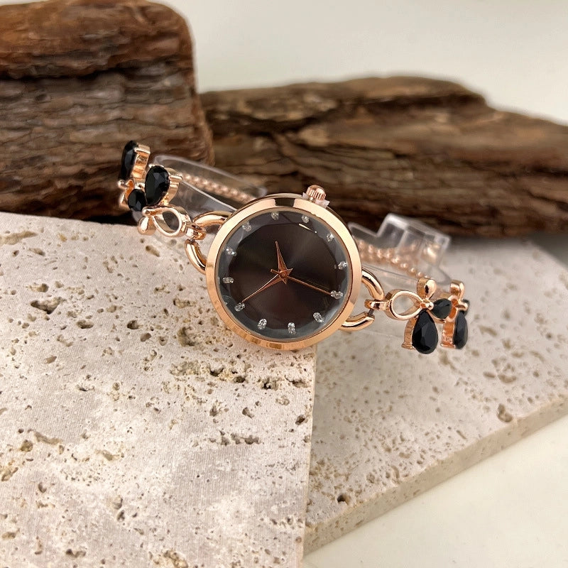 Minimalist Geometric Buckle Quartz Women’s Watches