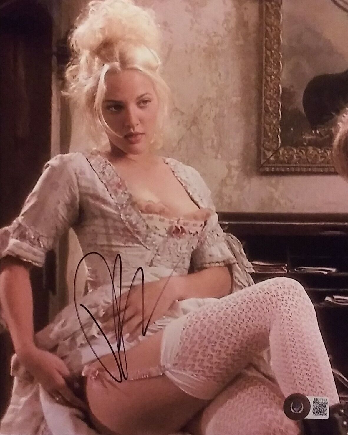 Drew Barrymore signed 8 x 10 COA Beckett