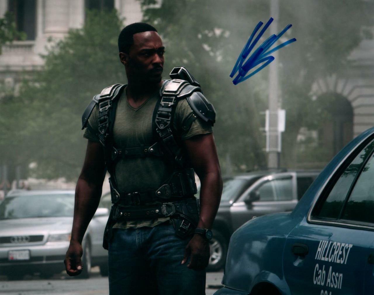 Anthony Mackie autographed 8x10 Photo Poster painting signed Picture Very Nice and COA