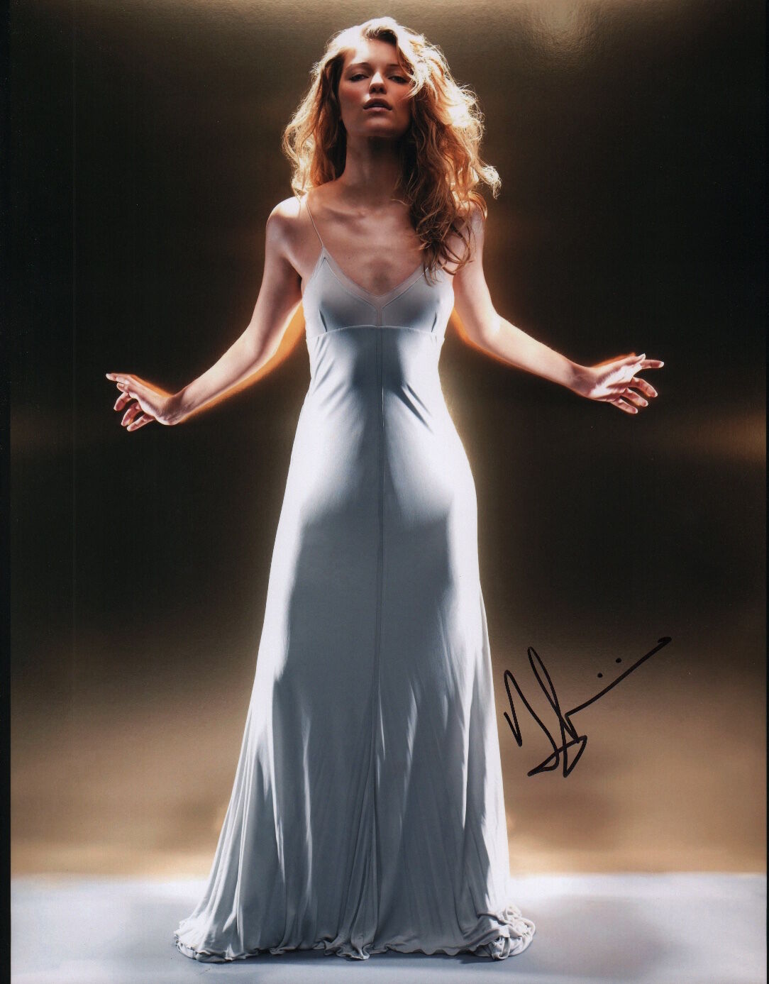 Ivana Milicevic signed 11x14 Photo Poster painting