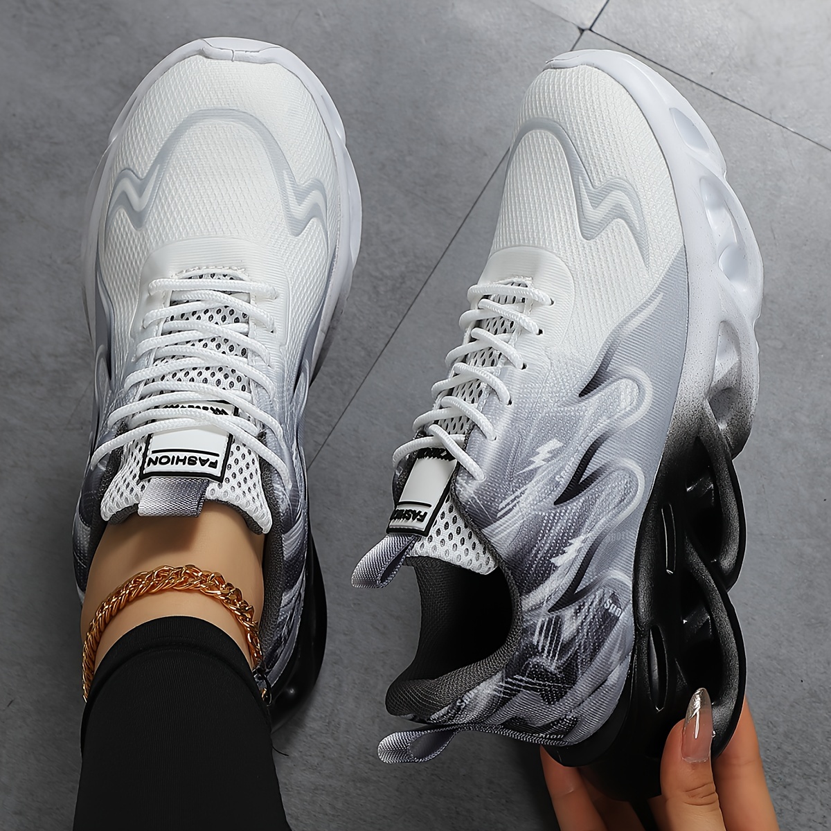 Women's Large Size Breathable Mesh Running Shoes - Shock Absorbing, Soft-Sole Sneakers 