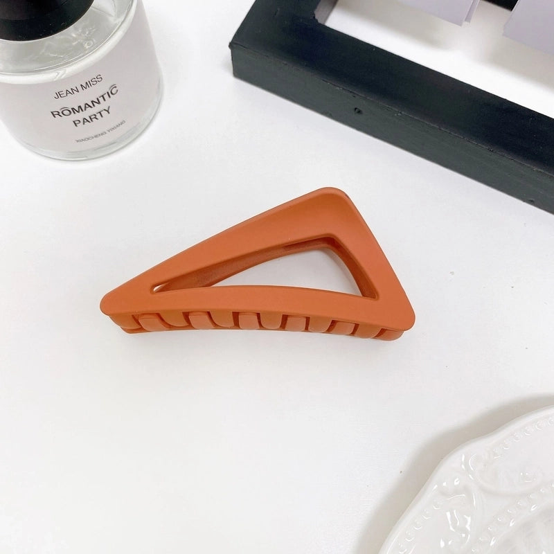 Women’s Minimalist Triangle Plastic Hair Claws