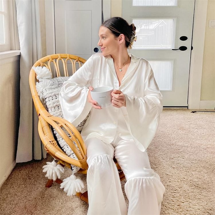 22 Momme White Silk Pajamas-Chouchouhome