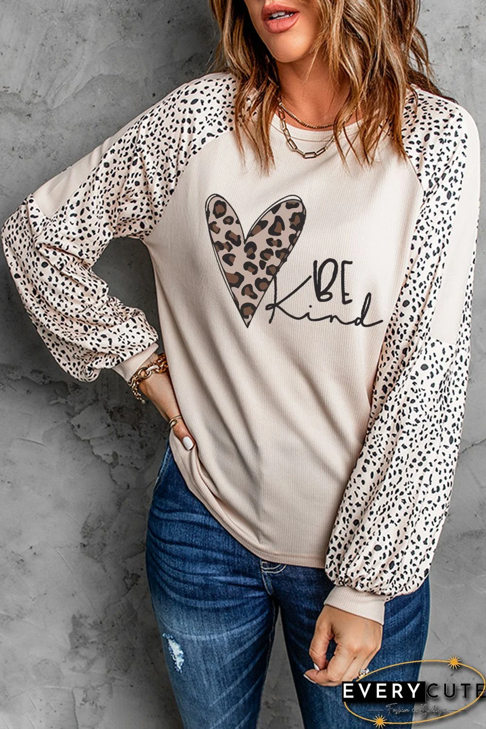 Letter Leopard Heart Shape Print Puff Sleeve Top