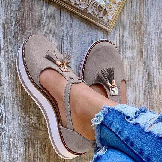 2020 New Women Summer Sandals Fashion Buckle Strap Solid Fringe Cover Heel Flat Platform Heel Casual Ladies Plus Size Sandals 1108-1