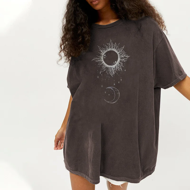   Women's Crescent Moon Unique Pattern Printed T-shirt - Neojana