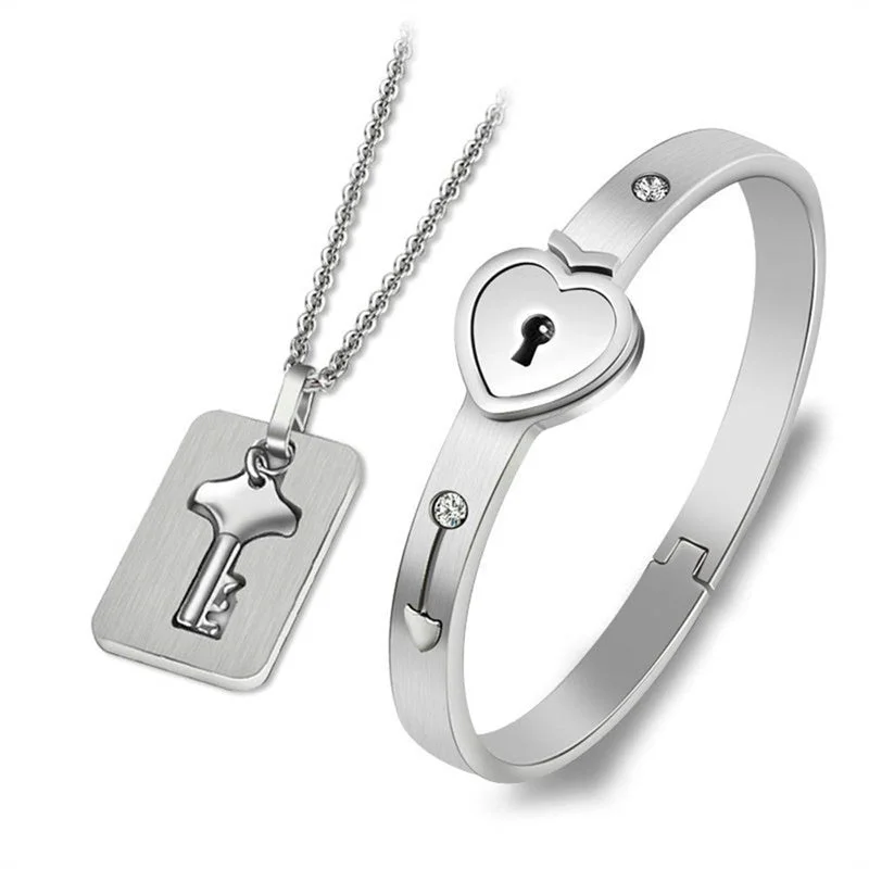 Love Unleashed Necklace & Bracelet Set