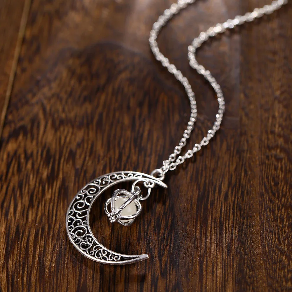 Moon Glow Necklace