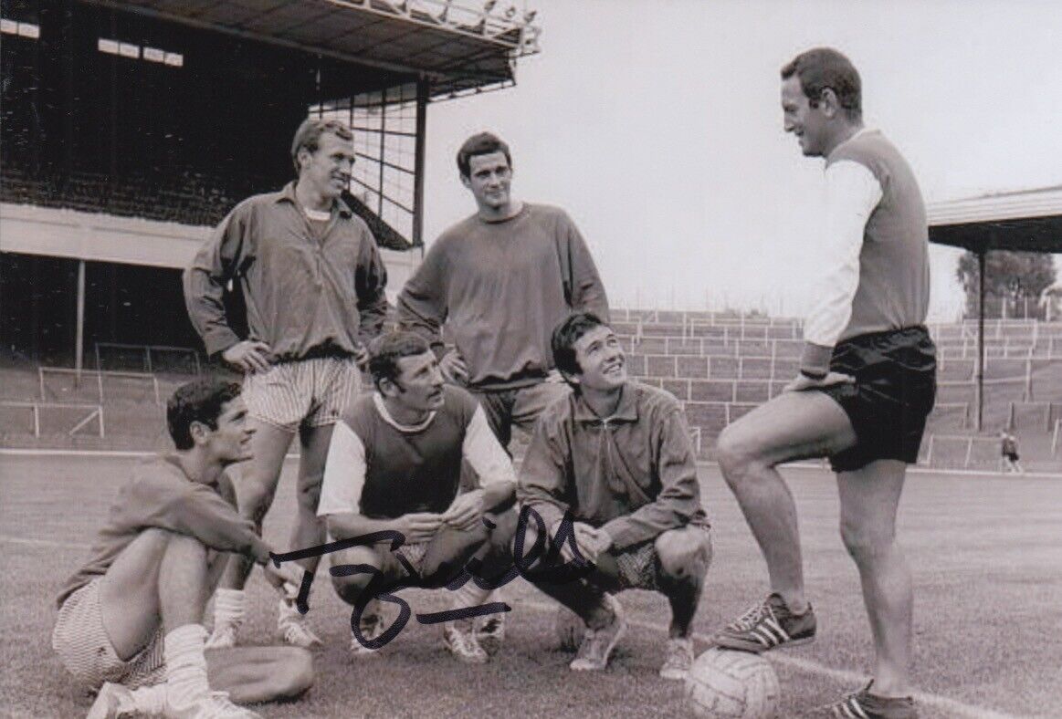 TERRY NEILL HAND SIGNED 6X4 Photo Poster painting ARSENAL FOOTBALL AUTOGRAPH 12