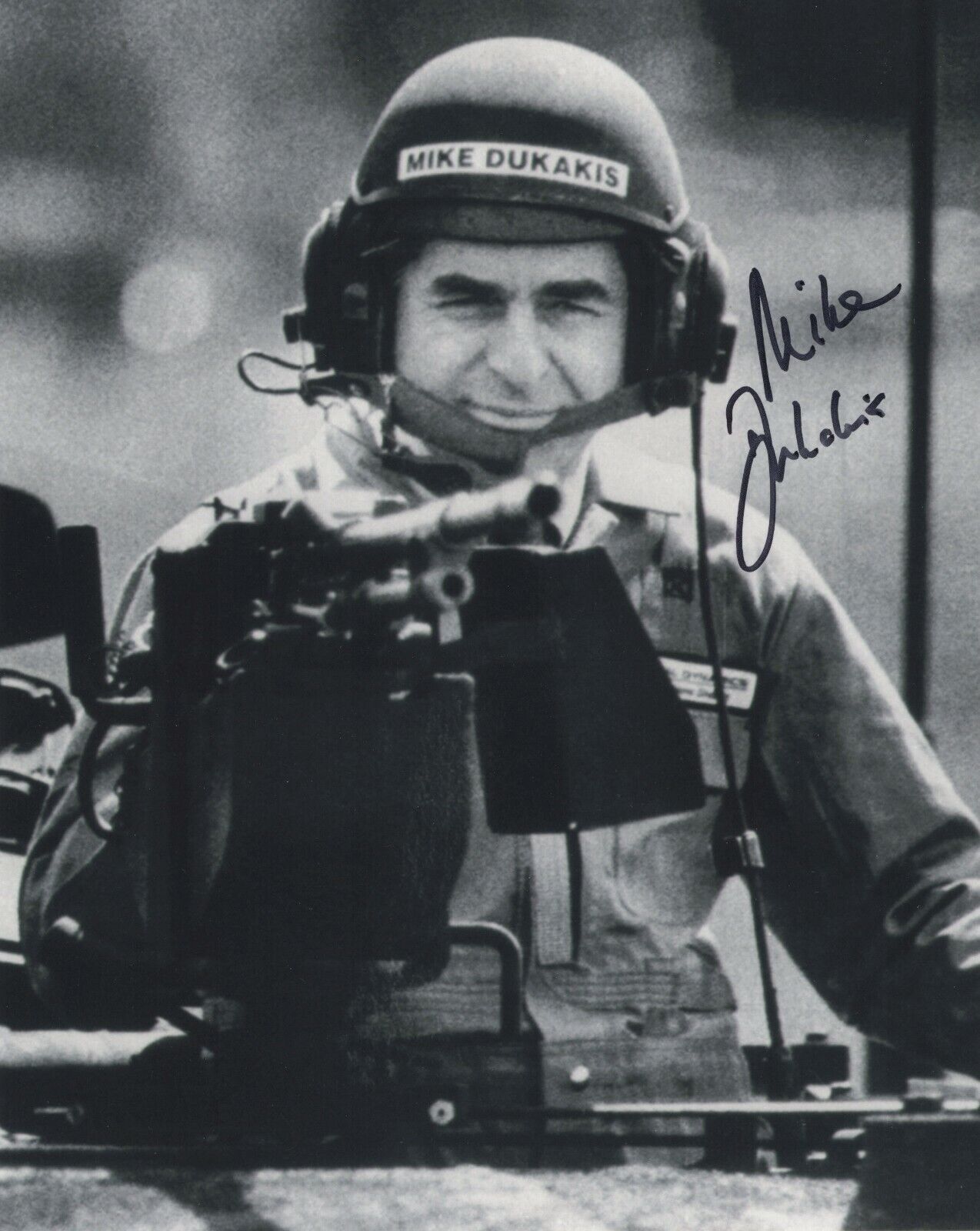 MICHAEL MIKE DUKAKIS SIGNED AUTOGRAPH 8X10 Photo Poster painting 1988 ELECTION GULF WAR MILTARY