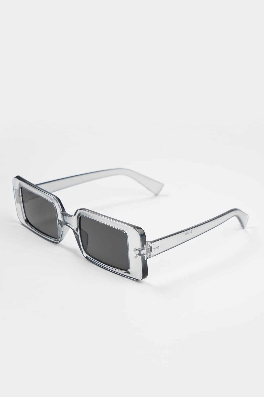FashionV-FashionV Square Frames Sunglasses In Clear With Grey Lens