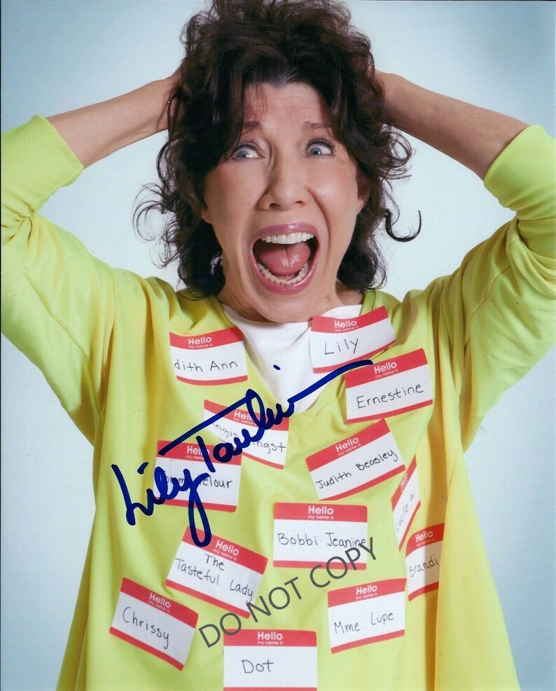 Lily Tomlin 8 x10 20x25 cm Autographed Hand Signed Photo Poster painting