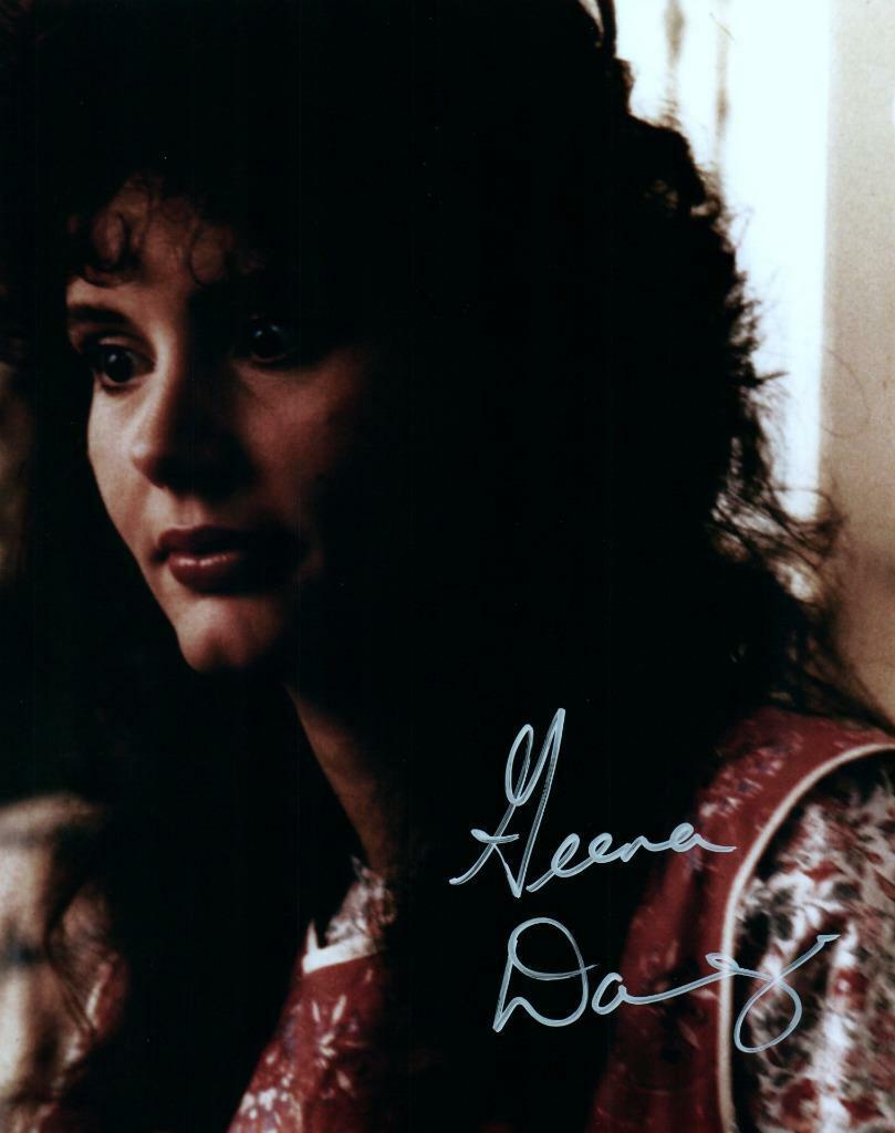 Geena Davis signed 8x10 Photo Poster painting Pic autographed Picture with COA