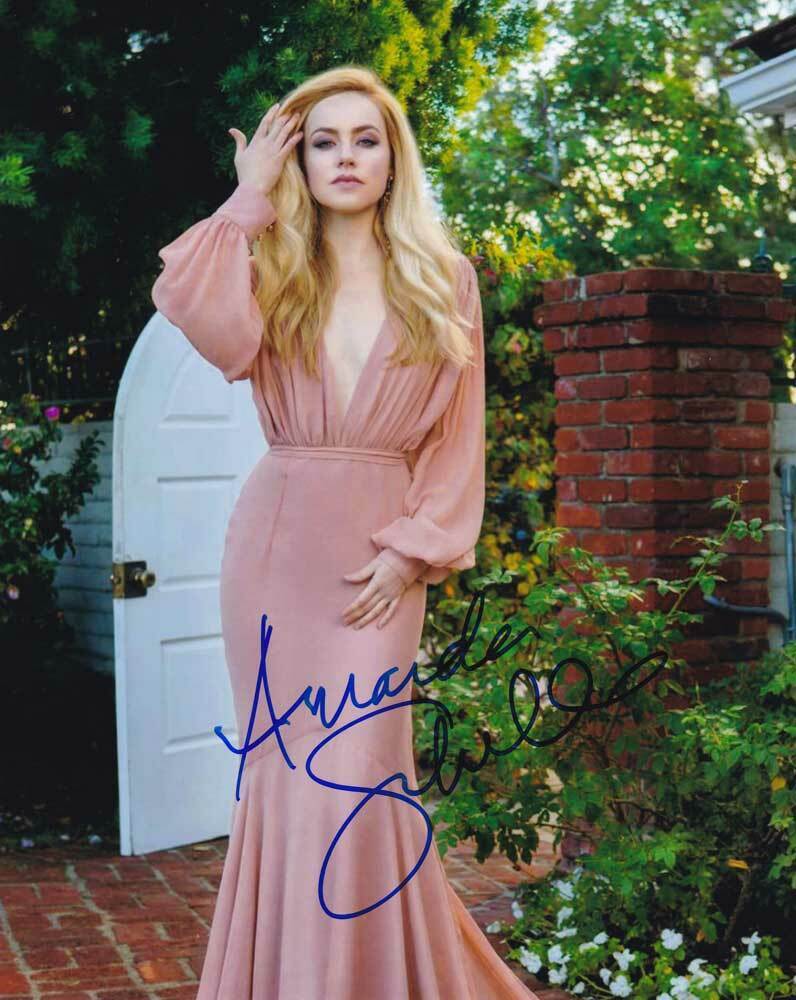 Amanda Schull In-person AUTHENTIC Autographed Photo Poster painting SHA #80343