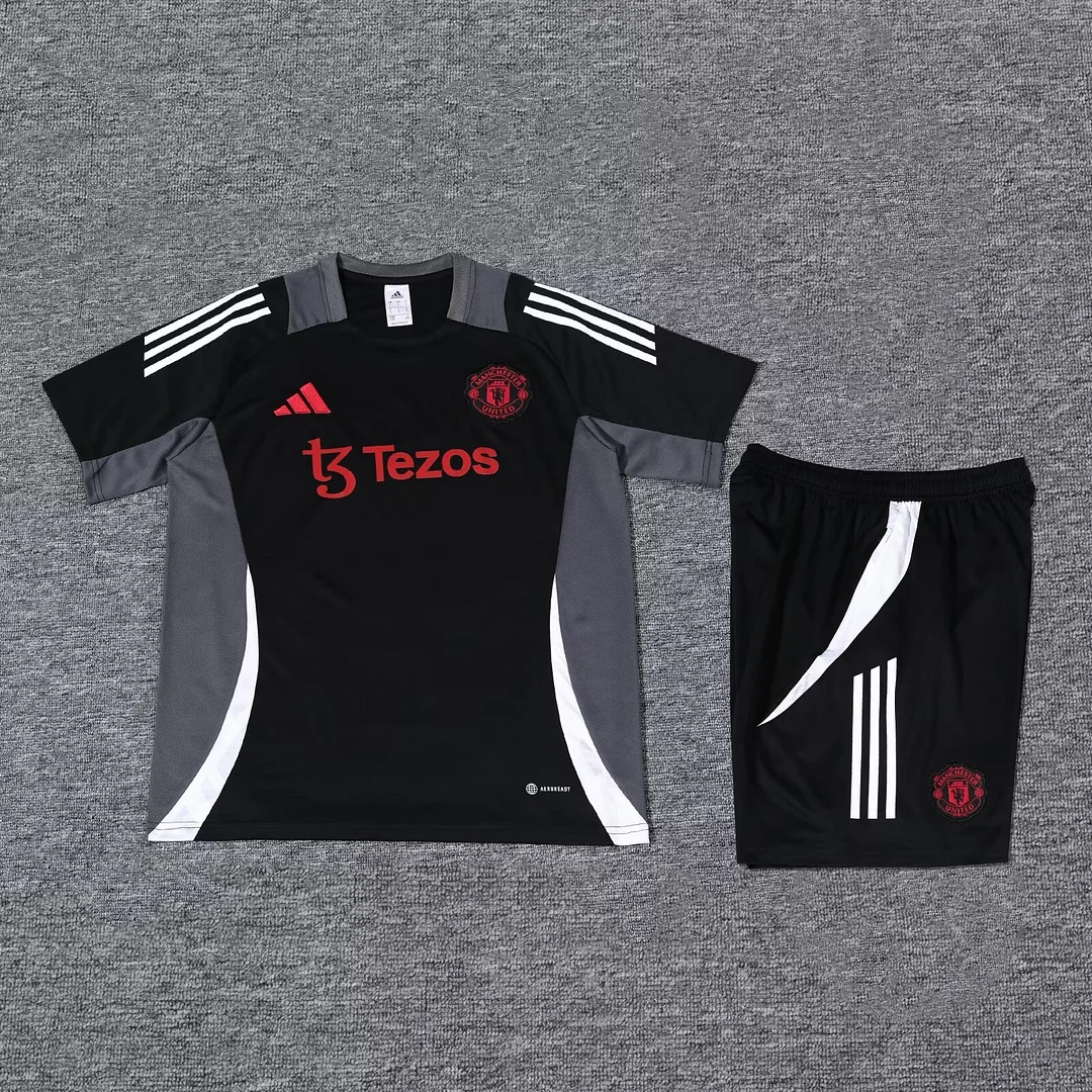 24/25 Manchester United Training Kit Short Sleeve Black Soccer Jersey Thai Quality