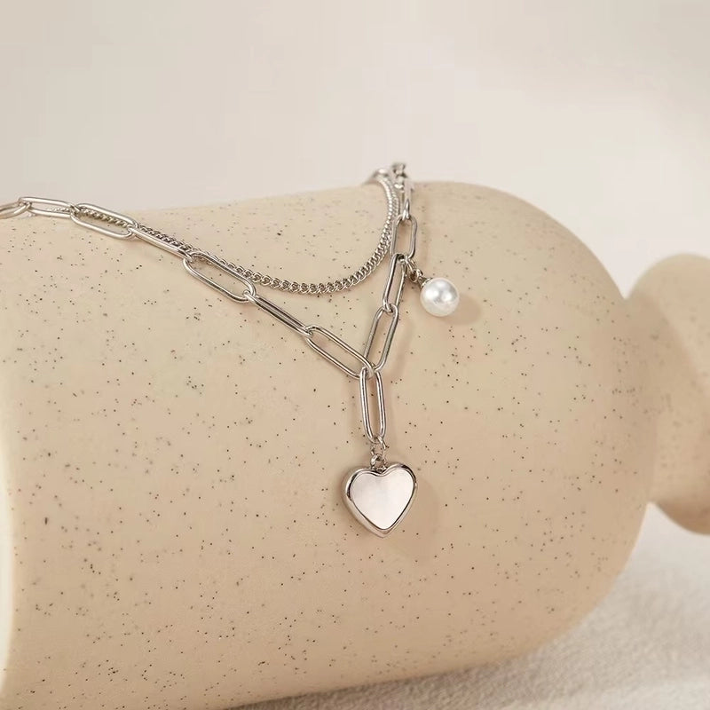 Casual Minimalist Heart Shape Titanium Steel 18K Gold Plated Artificial Pearls Shell Paperclip Chain Bracelets In Bulk