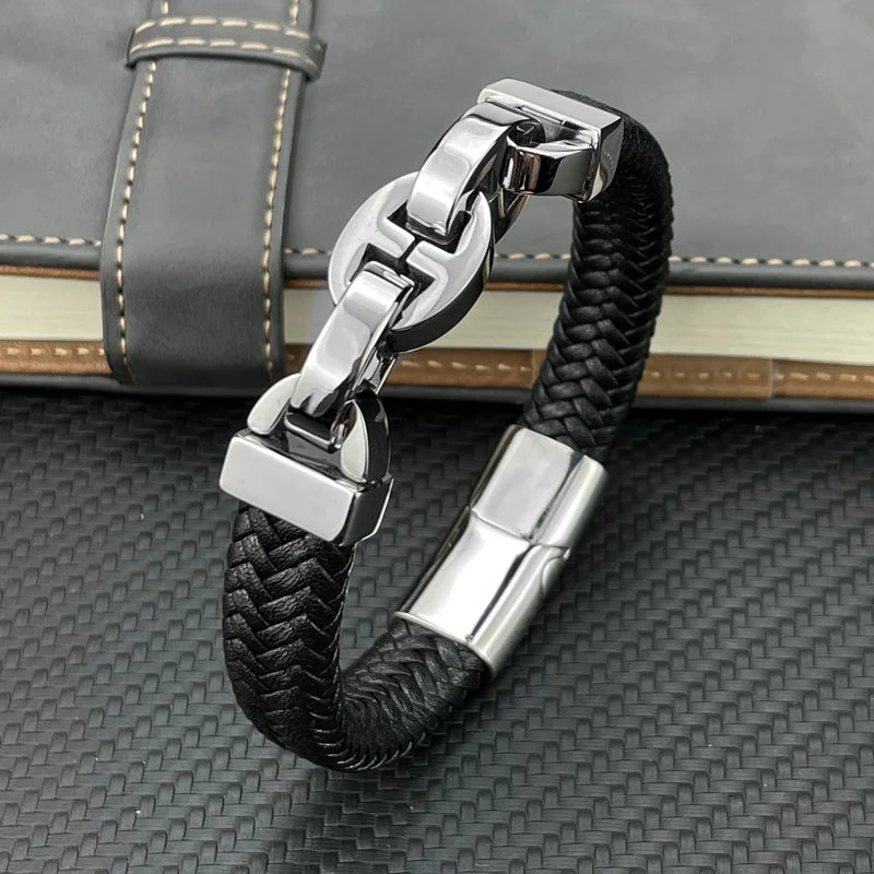 Mocuishle Vintage Leather Bracelet
