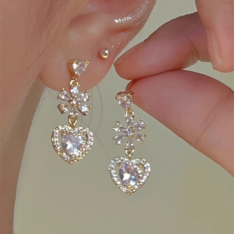 Love Flower Diamond Earrings Female Super Flash Temperament  Niche Design High-end Earrings Earrings