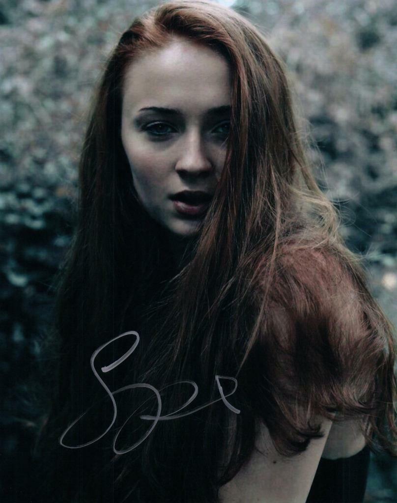 Sophie Turner Signed 8x10 Photo Poster painting Autographed Picture plus COA