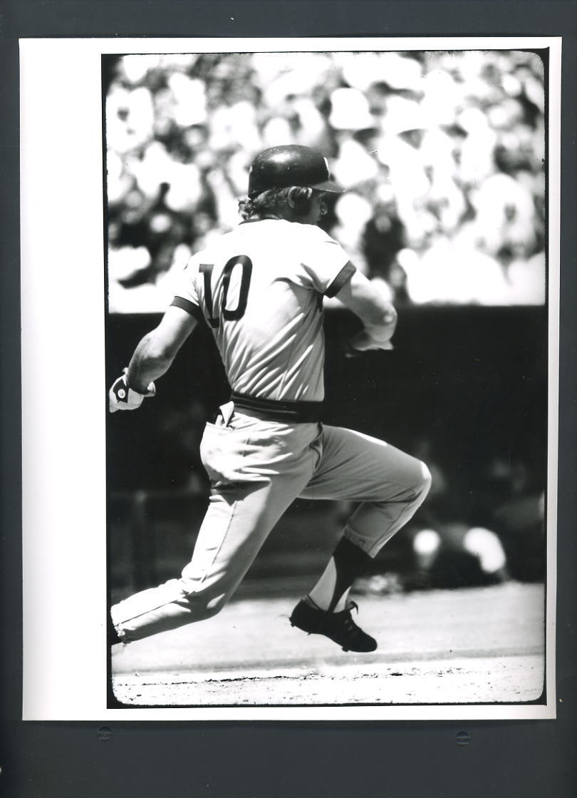 Ron Santo Original 8x10 Photo Poster painting Action Swinging Bat Chicago Cubs