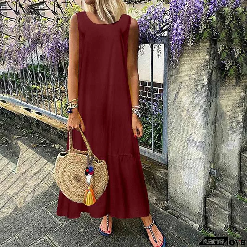 Sporty and ventilated Dress