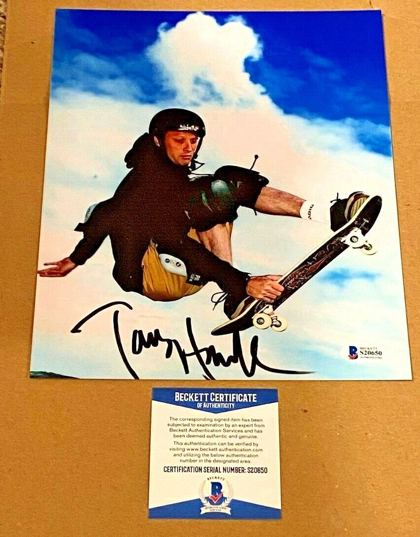 TONY HAWK SIGNED 8X10 X GAMES Photo Poster painting BECKETT CERTIFIED