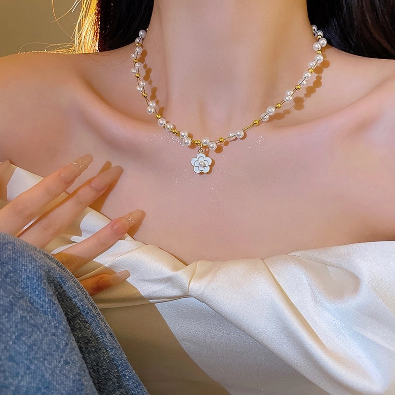 Modern Style Geometric Heart Shape Bow Knot Titanium Steel Copper Plating Inlay Zircon Pendant Necklace