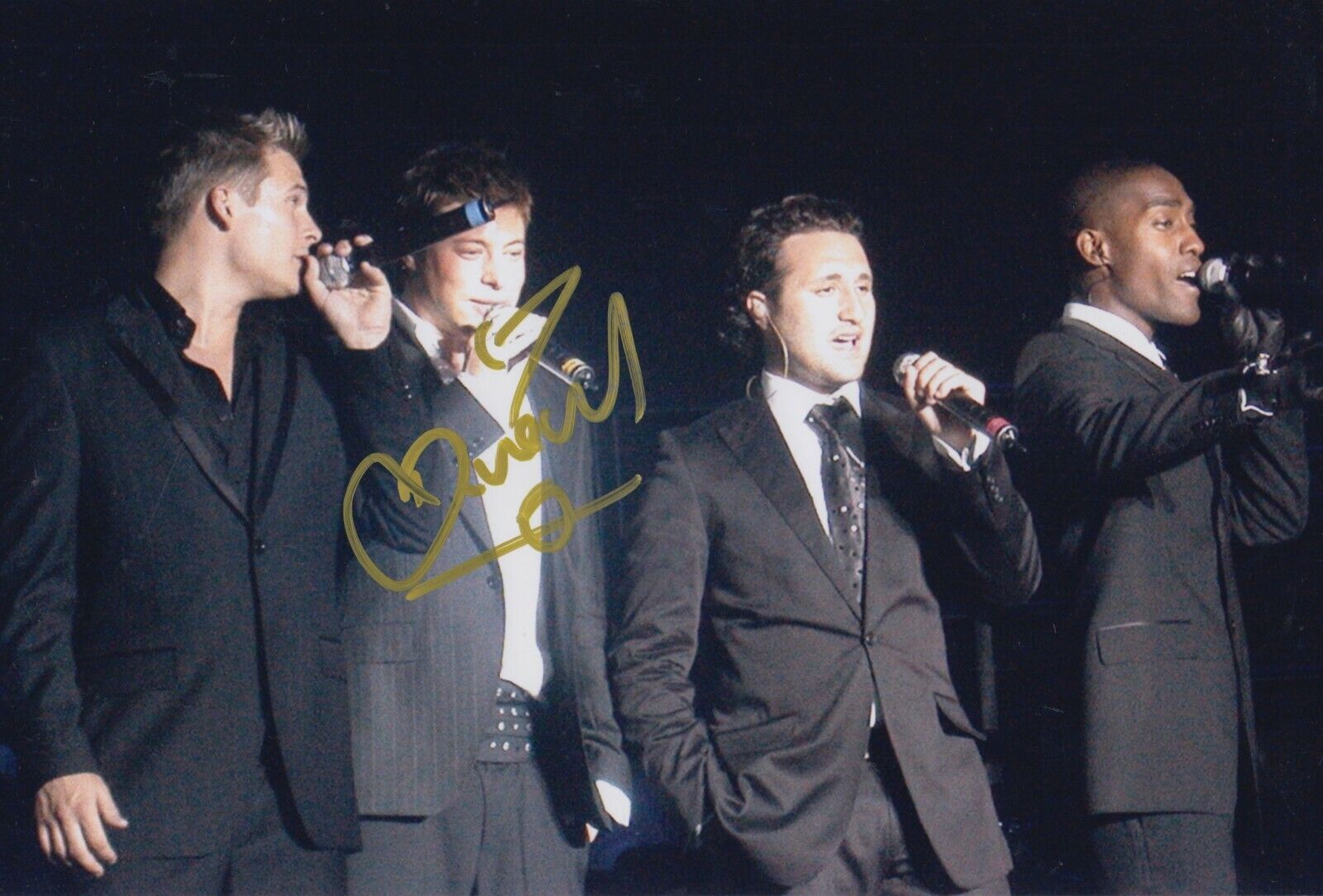 Duncan James Hand Signed 12x8 Photo Poster painting - Blue - Music Autograph 1.