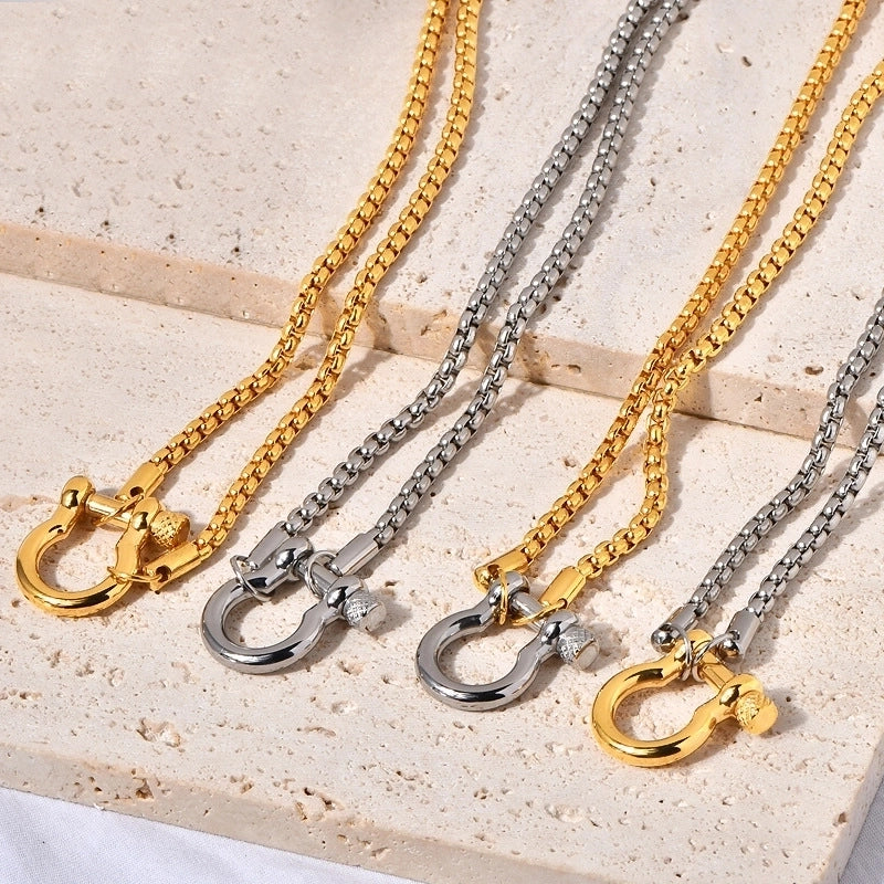 Classic Style Solid Color Horseshoe 304 Stainless Steel Titanium Steel 18K Gold 18K Gold Plated Stainless Steel Necklaces