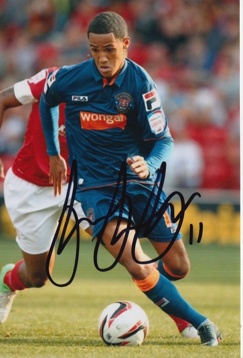 BLACKPOOL HAND SIGNED TOM INCE 6X4 Photo Poster painting 1.