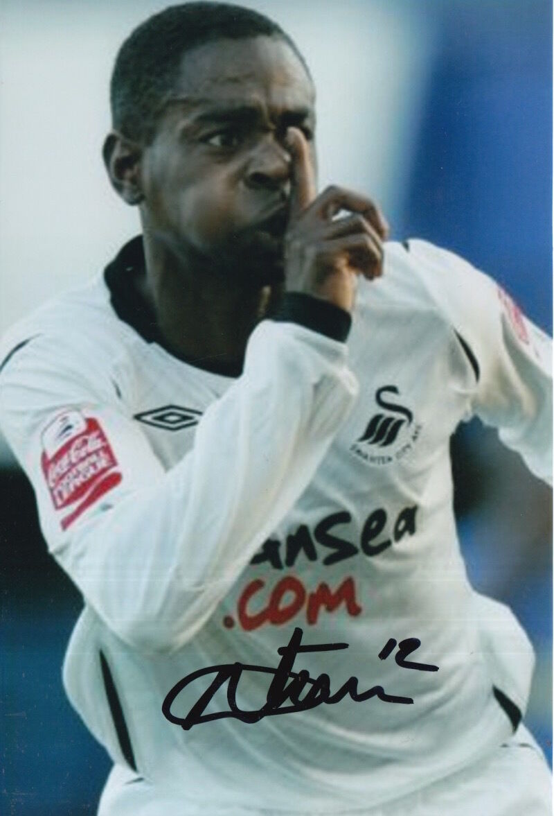 SWANSEA CITY HAND SIGNED NATHAN DYER 6X4 Photo Poster painting 3.