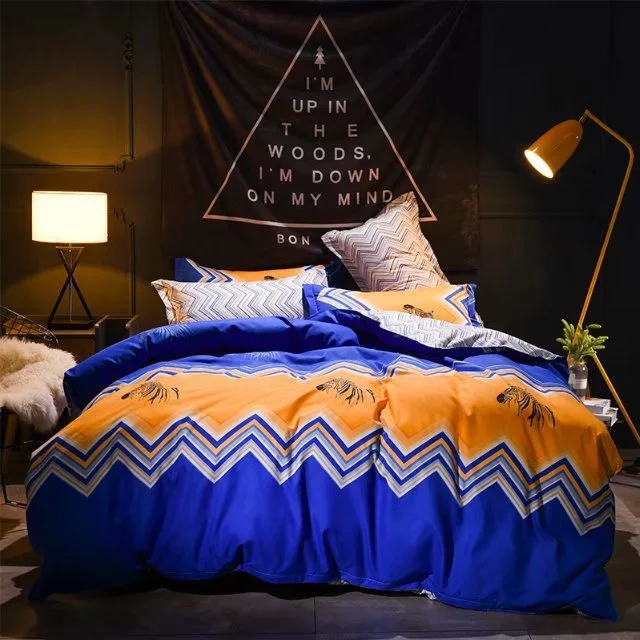 Antique bedspread/comforter/ 2 pillowcases/ 4-piece set