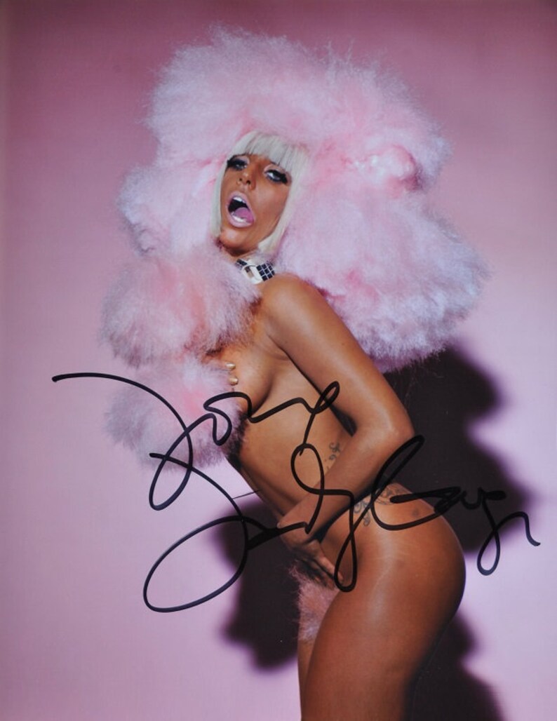 LADY GAGA SIGNED Photo Poster painting Stefani Joanne Angelina Germanotta Just Dance, Poker Face, The Fame Monster, Bad Romance wcoa