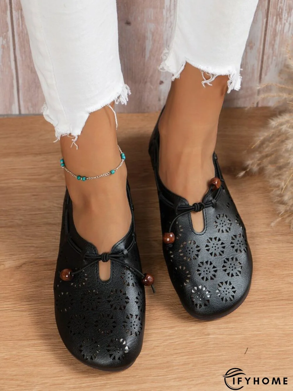 Hollow Out Beading Knot Decor Flats Shoes | IFYHOME