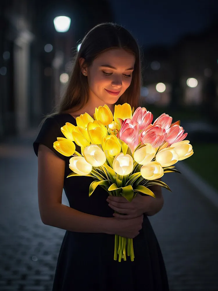 15Pcs Radiant Romantic Tulip Light LED Adjustable Tulip Night Light Warm Light Luminous Bouquet Ornament Gift for Anniversary/Wedding/Birthday