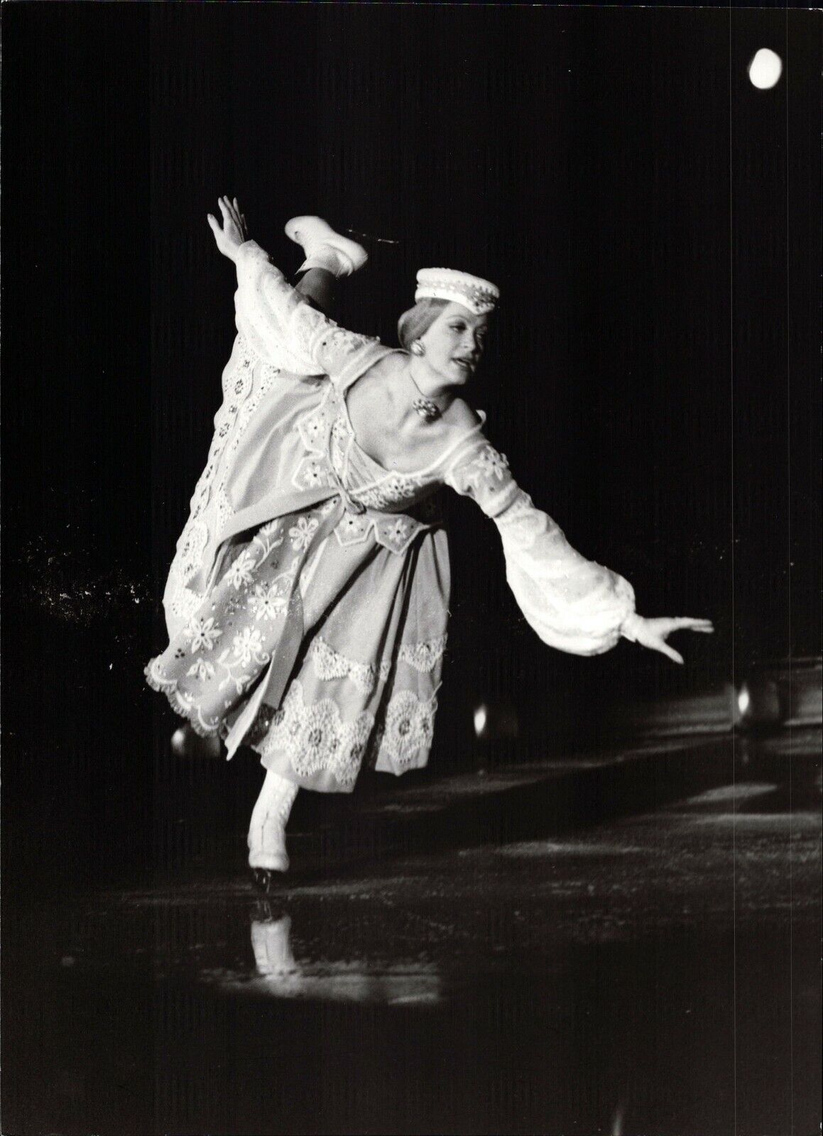 Marika Kilius - Figure Skating - Vintage Press Photo Poster painting Norbert Unfried (U-7042